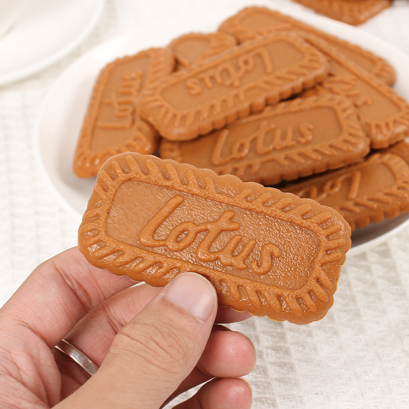 シミュレーションクッキーフェイクケーキ人工食品モデル子供の写 - Photography Of Food のレビューと価格